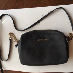 Jet Set Large Saffiano Leather Crossbody Bag